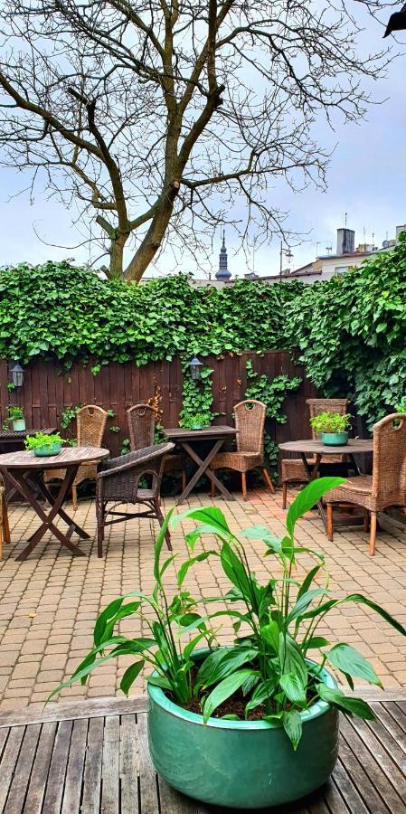 Babie Lato B&B Uniejow Bagian luar foto