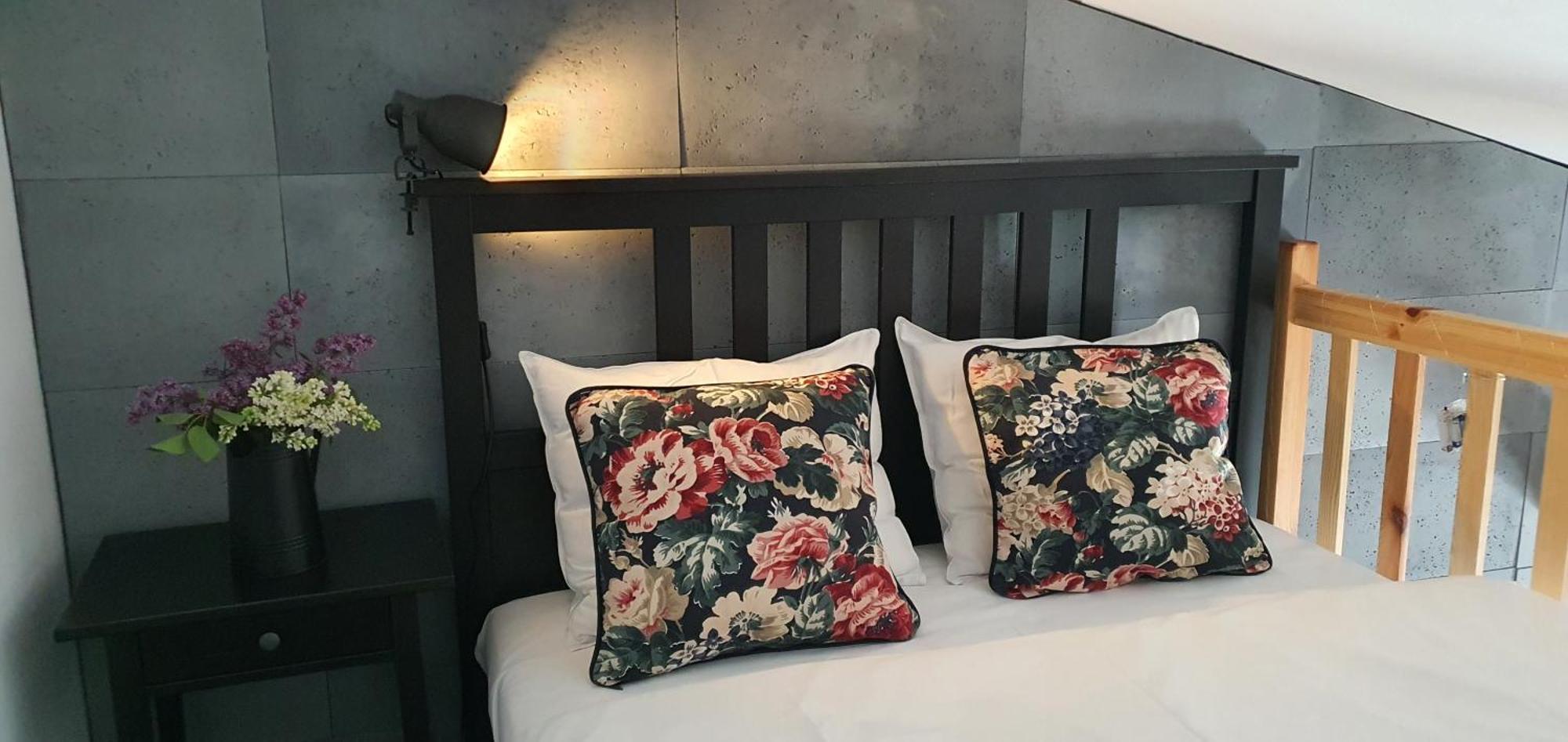 Babie Lato B&B Uniejow Bagian luar foto