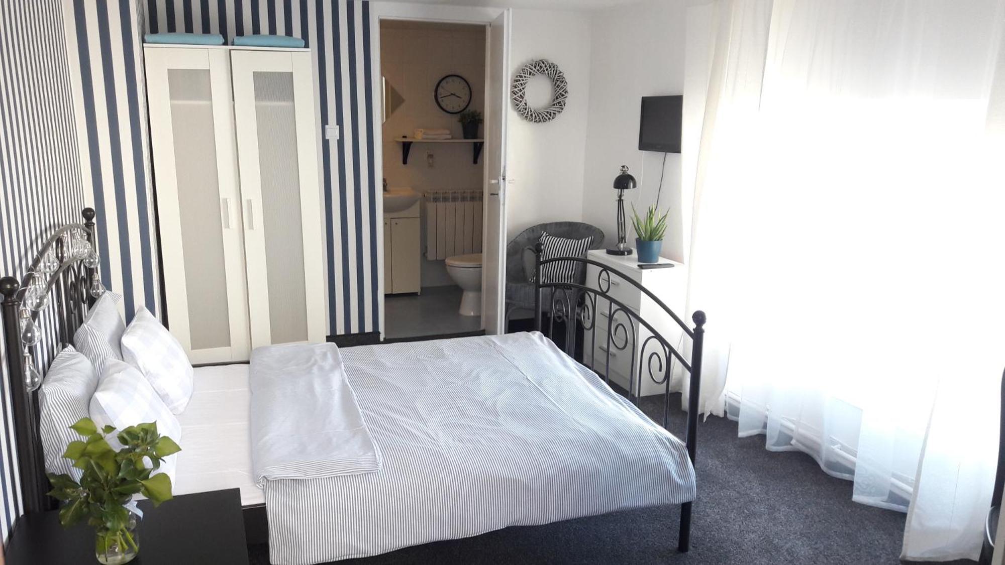 Babie Lato B&B Uniejow Bagian luar foto