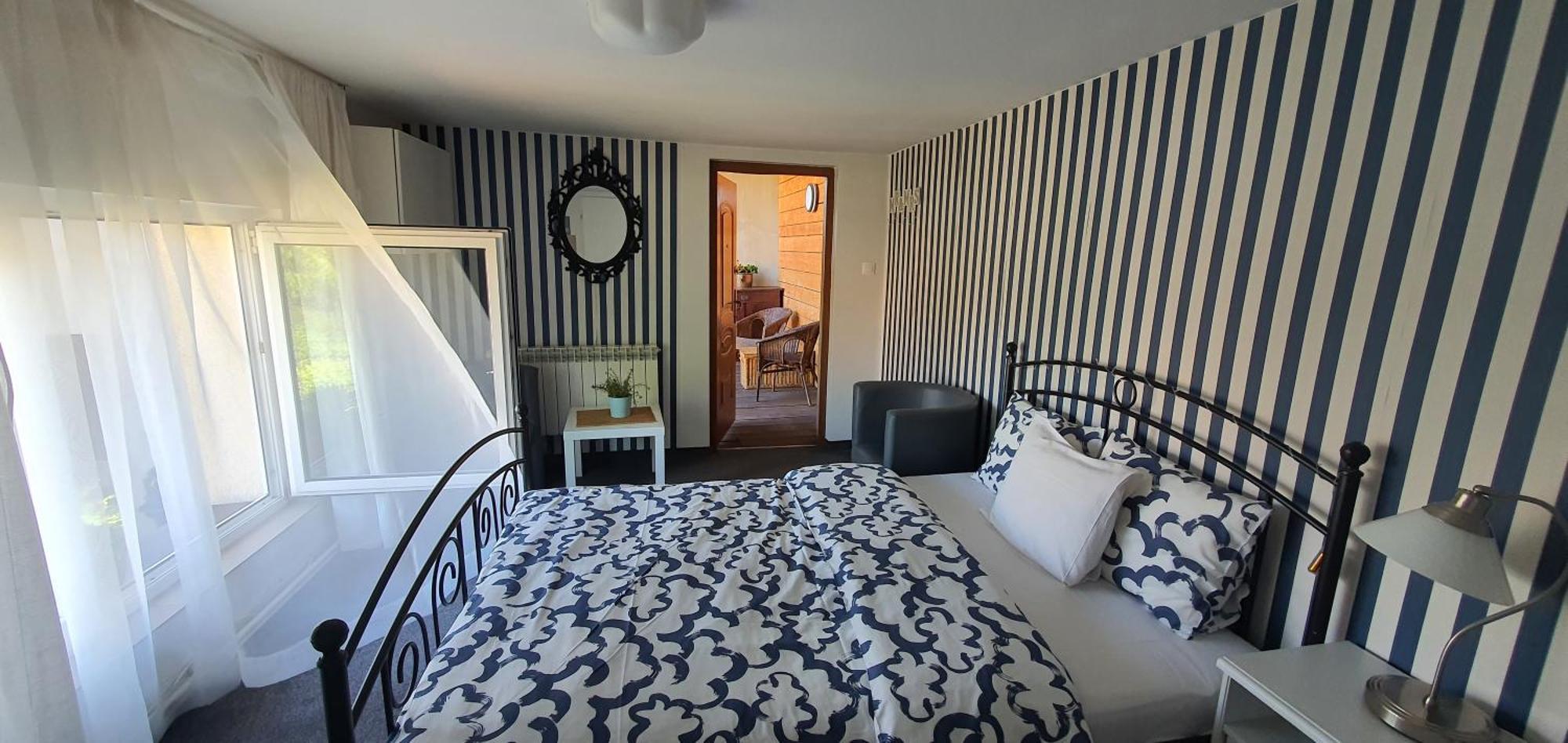 Babie Lato B&B Uniejow Ruang foto