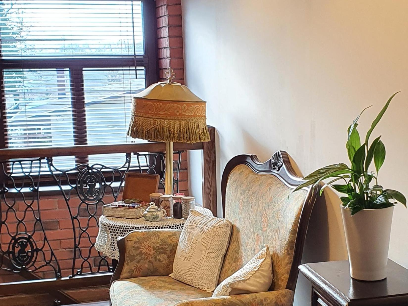 Babie Lato B&B Uniejow Bagian luar foto