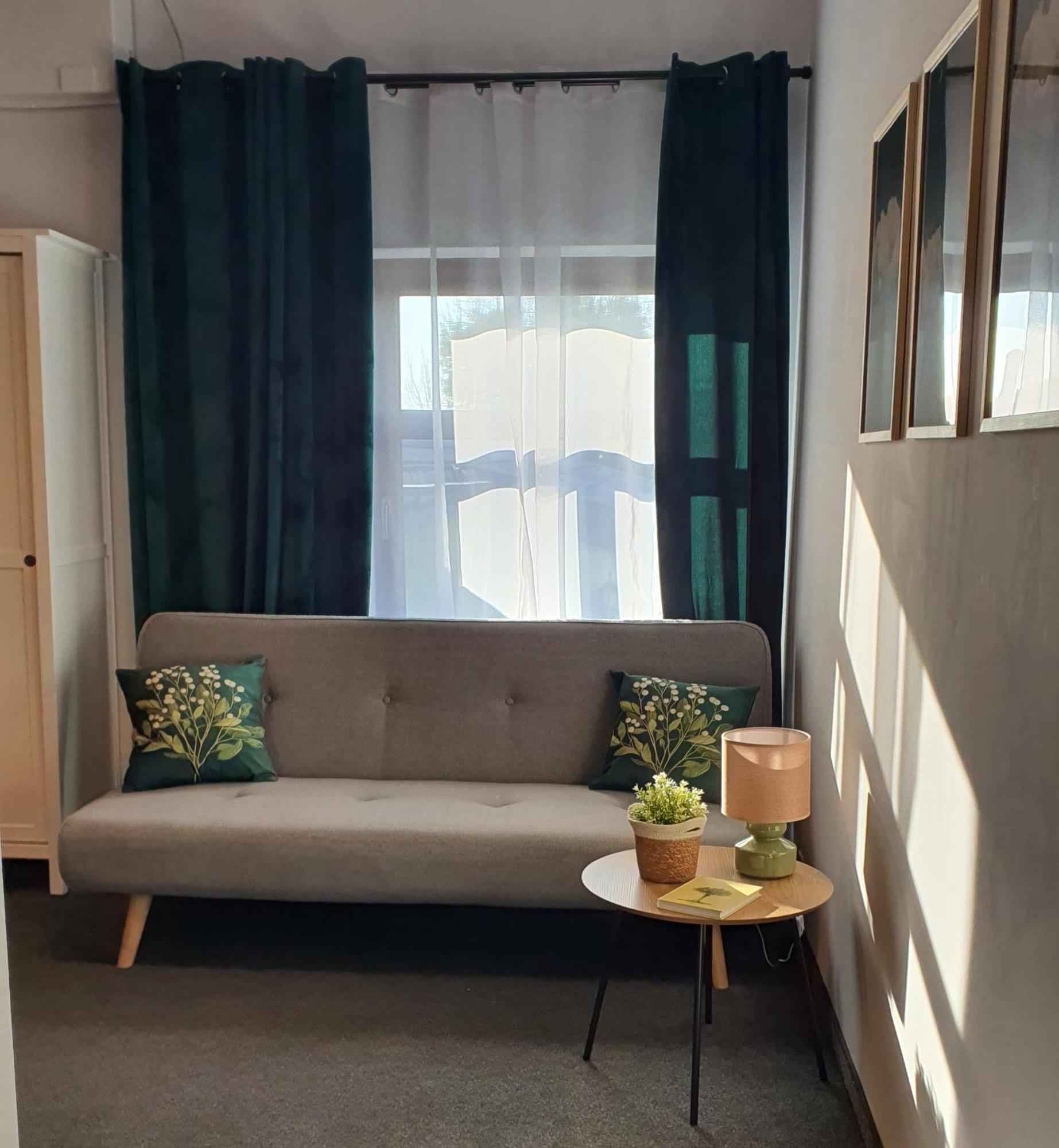 Babie Lato B&B Uniejow Bagian luar foto