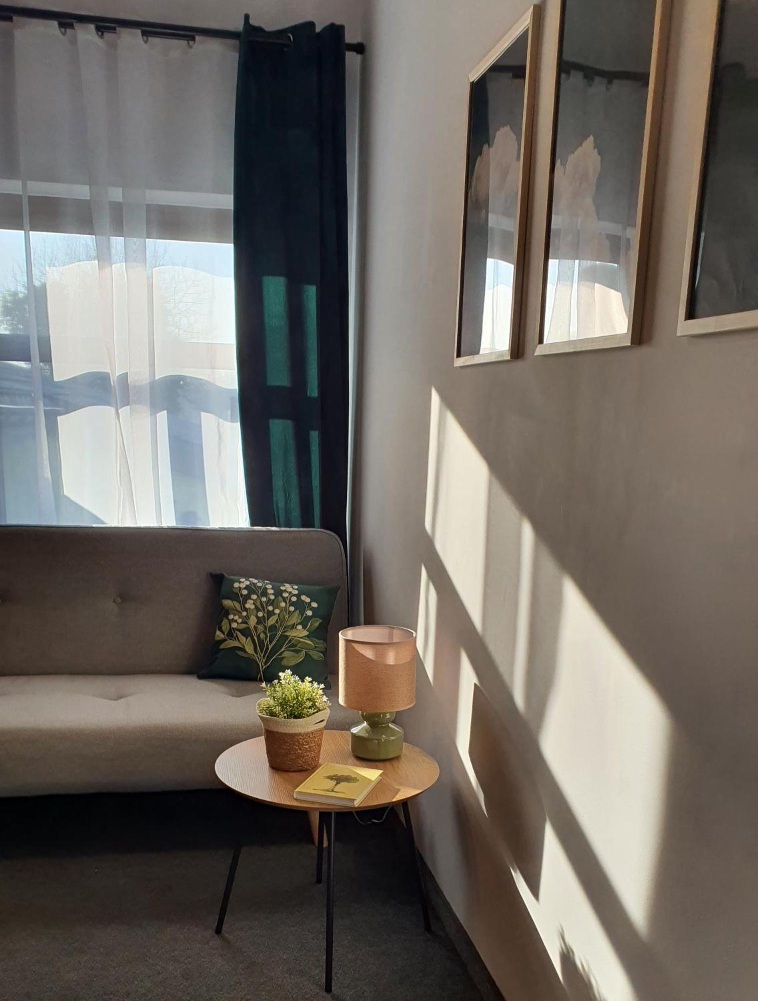 Babie Lato B&B Uniejow Bagian luar foto